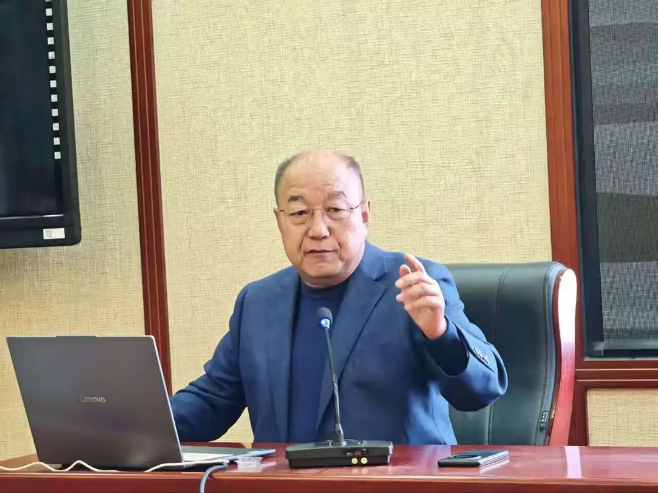 求是书院第三期“青年马克思主义者培养工程”培训班暨2025年秋季学期团学骨干培训班第三次培训圆满结束
